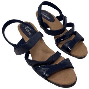 Trotters “Marvie” Navy Blue Leather Heeled Hook & Loop Sandals Women’s 8.5 Wide